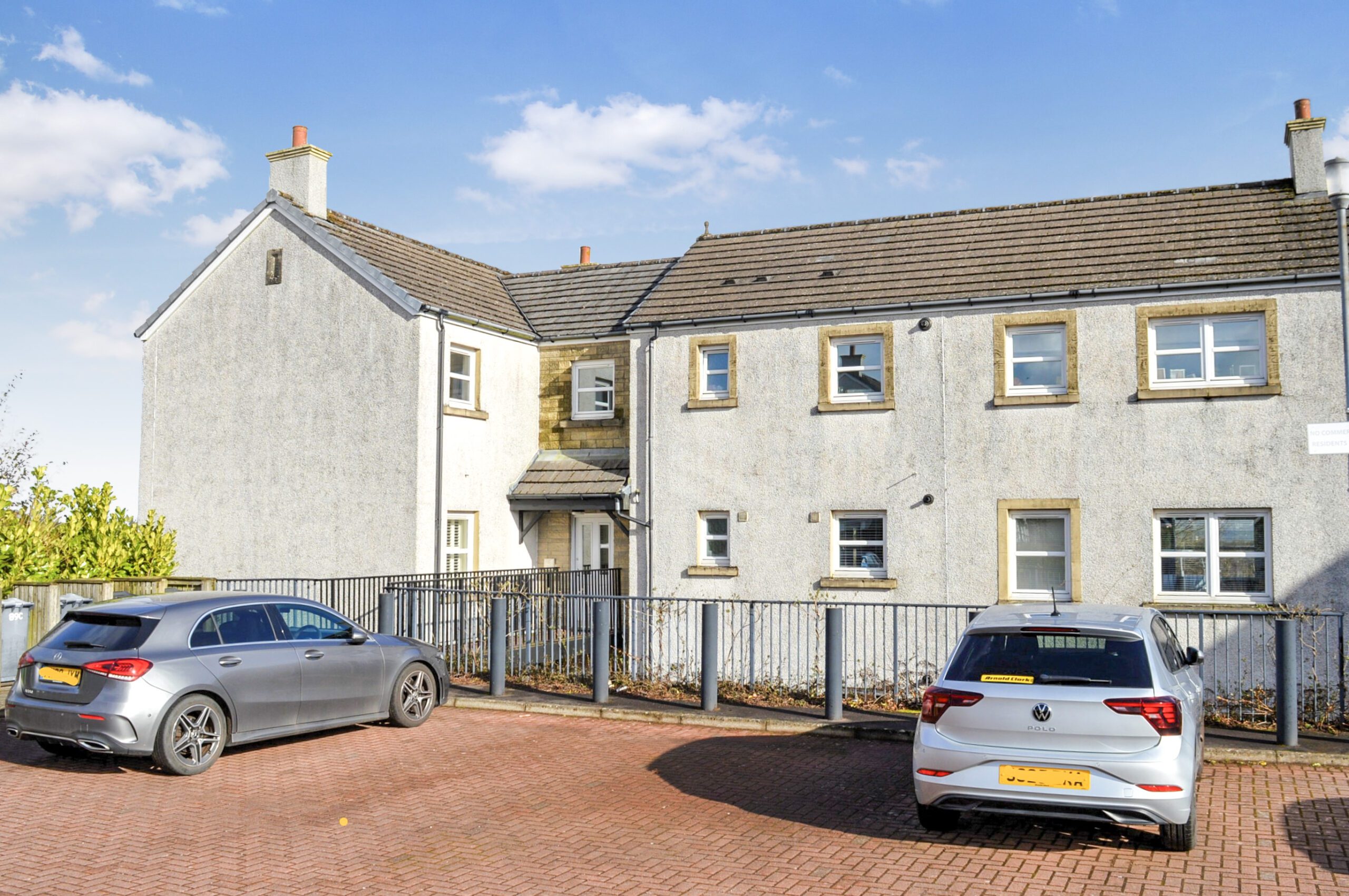 MALLOTS VIEW, NEWTON MEARNS. O/o £174,995