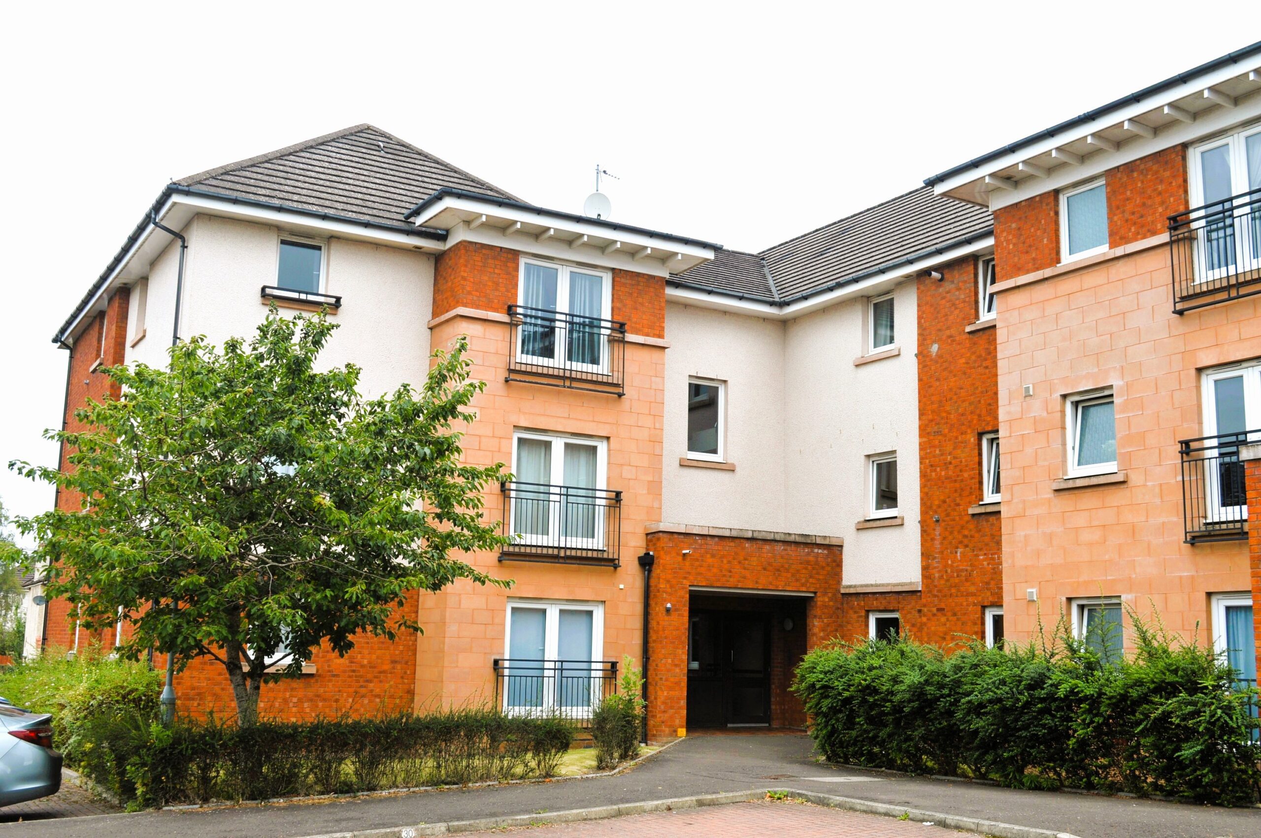 24 BROADCAIRN COURT, MOTHERWELL