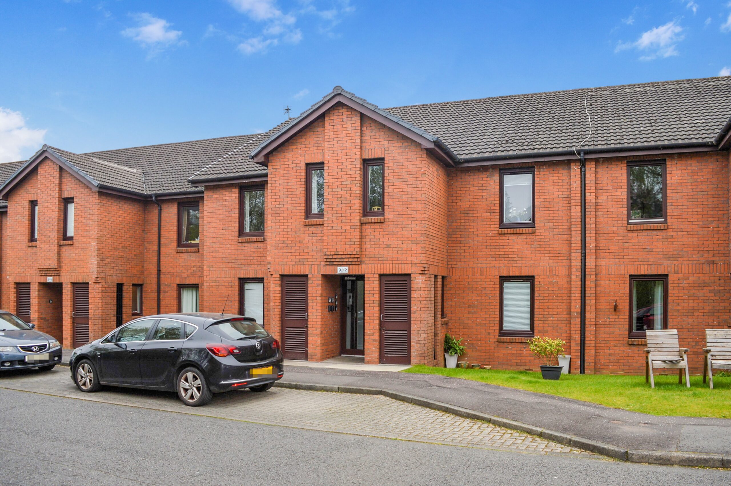12 CAIRDOW COURT, GLASGOW G44 3BU